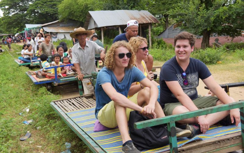 Il percorso e i paesaggi lungo il treno di bamb&ugrave;