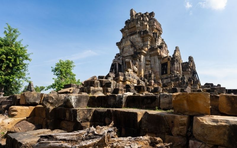 Storia e Architettura del Tempio di Wat Ek Phnom