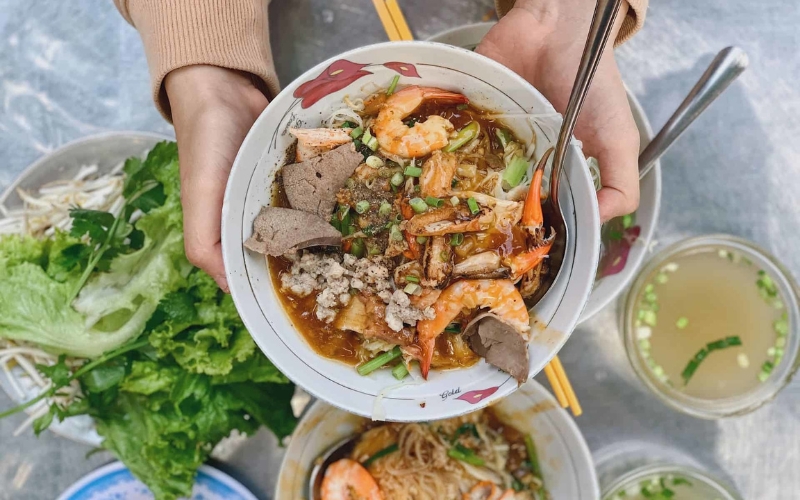 Hu Tieu