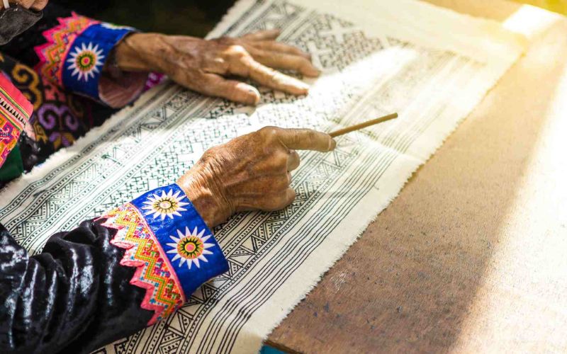 Il Batik Hmong