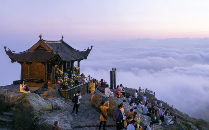 Pagoda di Yen Tu