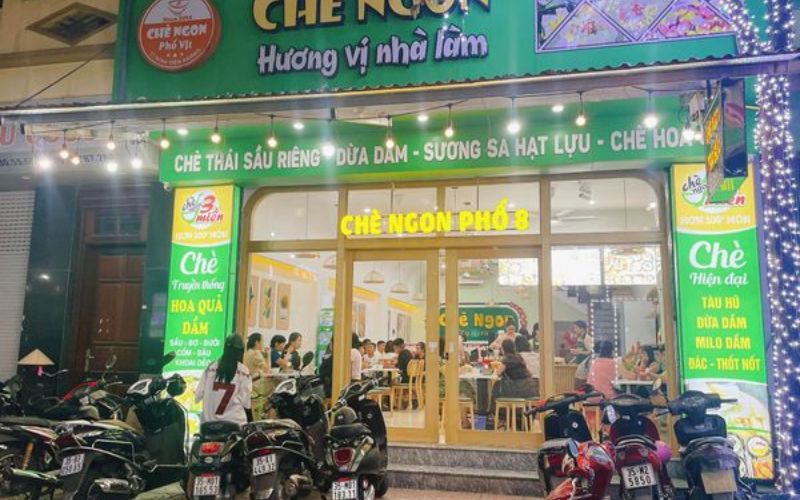 Street Food autentico a Phố 8