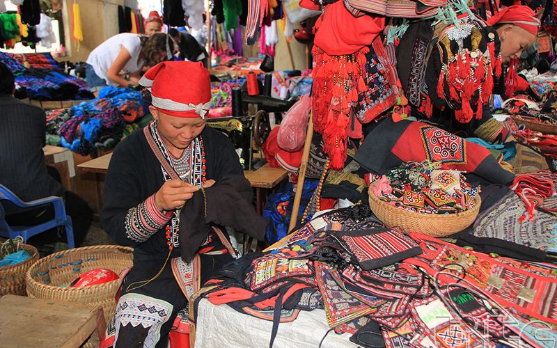 Mercati locali e artigianato