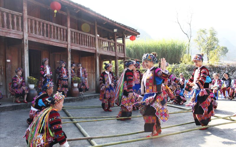 Cerimonie e feste tradizionali del villaggio di Lo Lo Chai