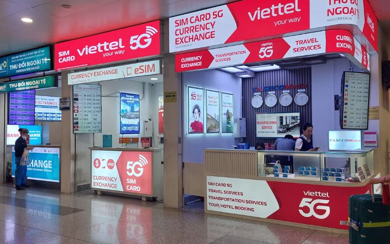 Acquistare la SIM Card in aeroporto