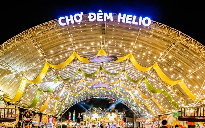 Il mercato notturno di Helio