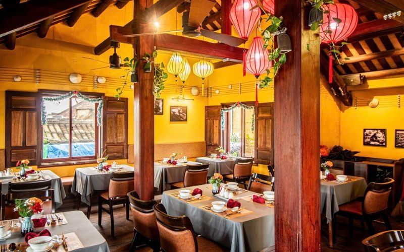 Consigli pratici per mangiare nei ristoranti di Hoi An