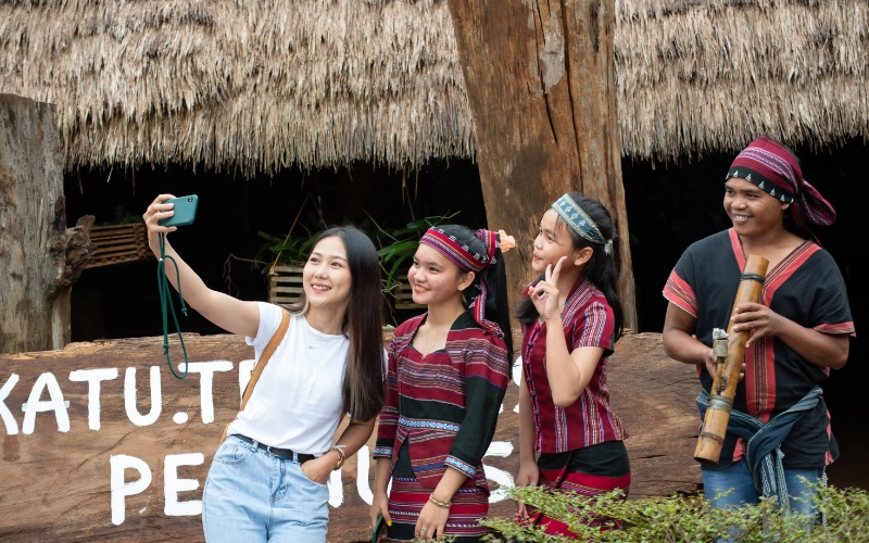 Abbigliamento per attivit&agrave; all'aperto