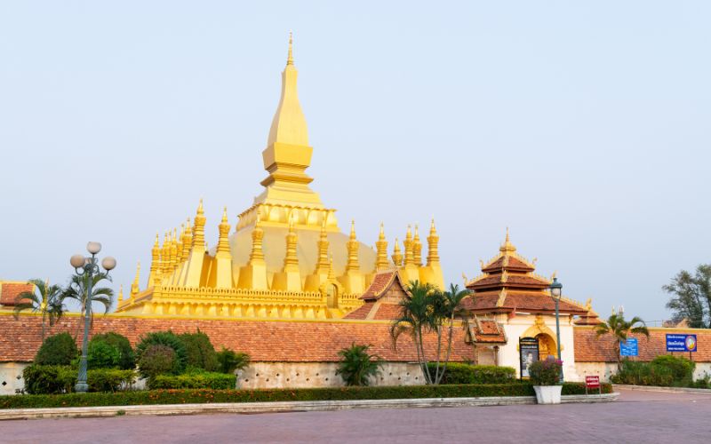 La storia millenaria di Pha That Luang