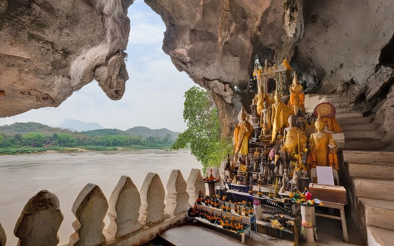 La Struttura delle Grotte di Pak Ou