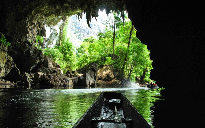 Il Paesaggio all'Interno della Grotta