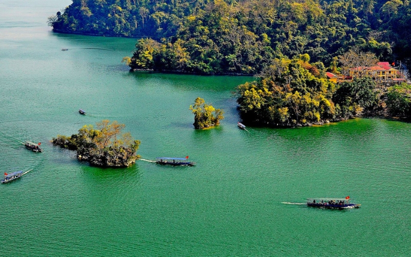 Parc national de Ba Be : nature authentique, grottes et villages ruraux