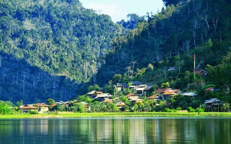 Village de Pac Ngoi
