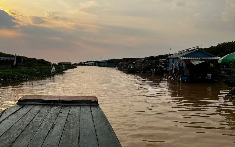 lac Tonl&eacute; sap