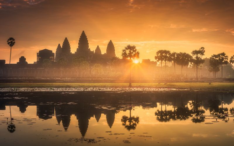 Lever de soleil &agrave; Angkor Wat