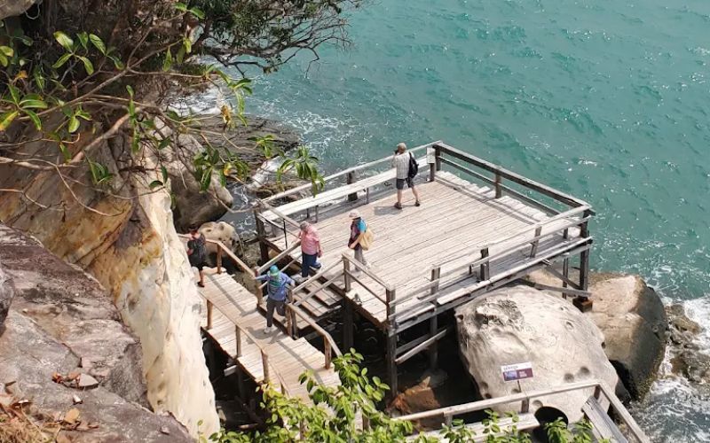 Randonner jusqu'&agrave; la plage de Koh Sampouch