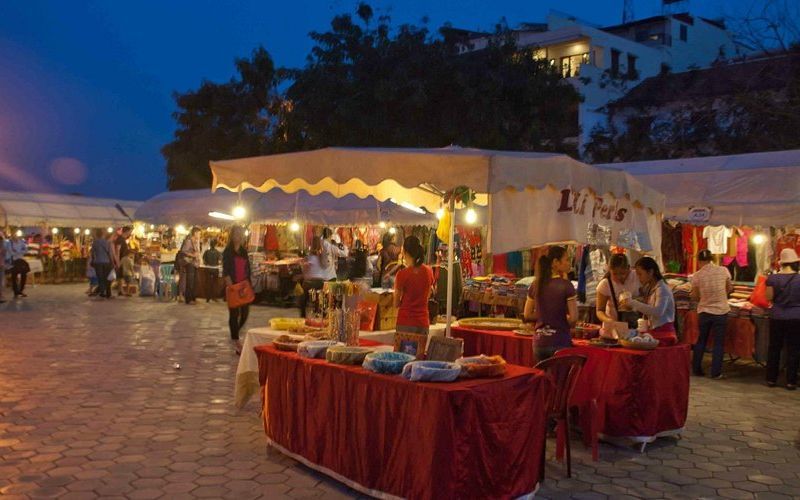 Night Market le long du M&eacute;kong 