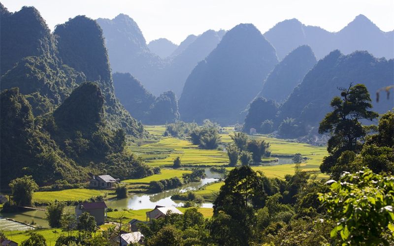Visiter la vall&eacute;e de Ngoc Con 