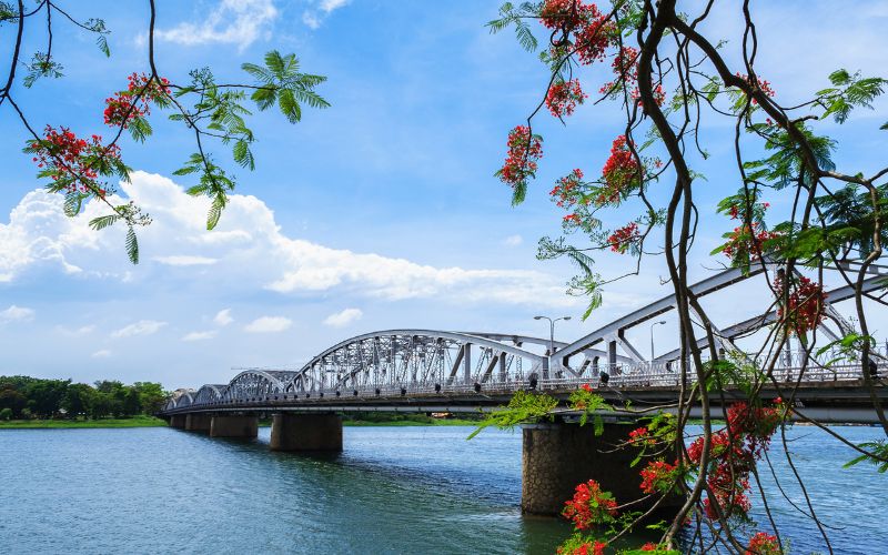 Pont Truong Tien