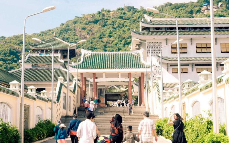 Temples et pagodes au Vietnam