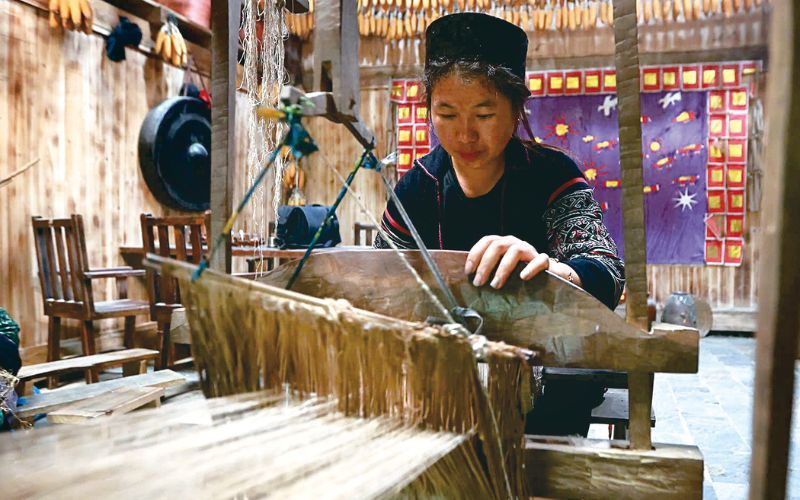 Tissage traditionnel Hmong