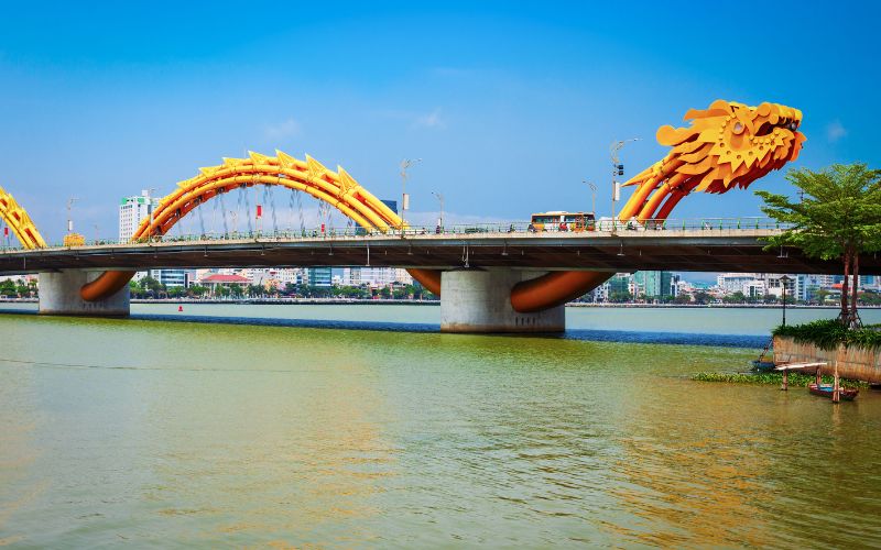 Pont du Dragon &agrave; Da Nang