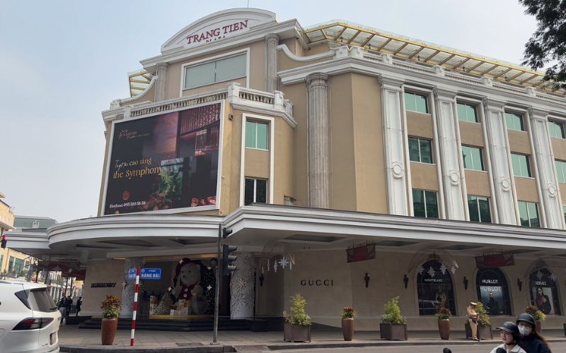 trang tien plaza
