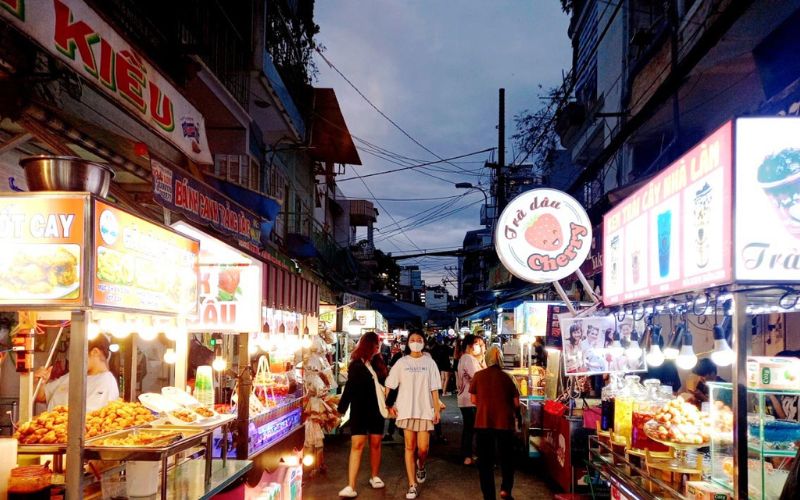 Street food à Saïgon : où manger des fruits de mer le soir ?