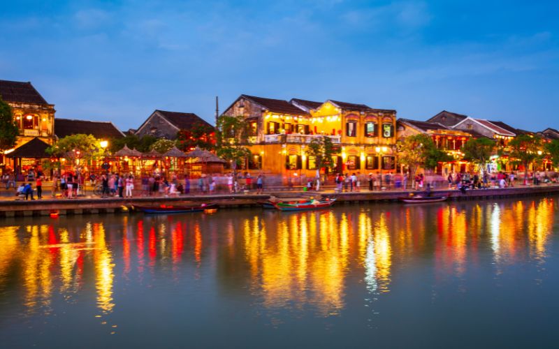Que faire à Hoi An la nuit ? 10 idées de sorties et spécialités locales