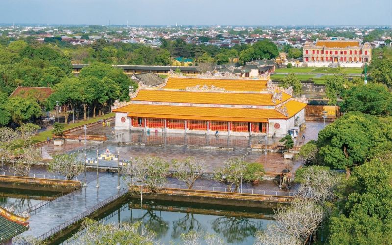 Le palais Thai Hoa