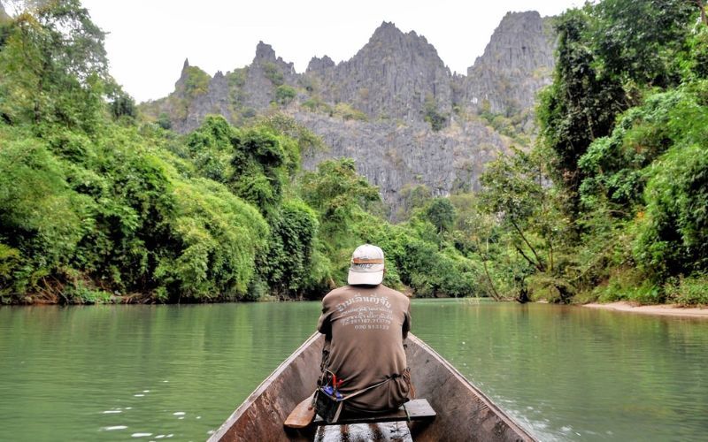  Grotte de Kong Lor en bateau 