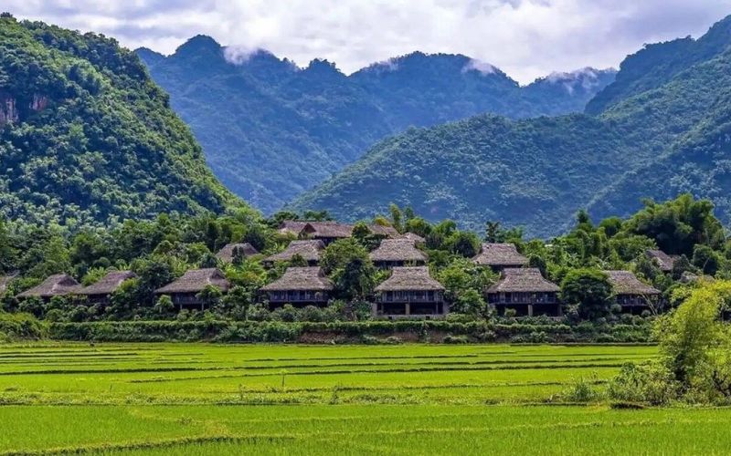 village lac 