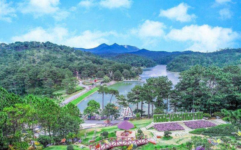 Dalat valley of love 