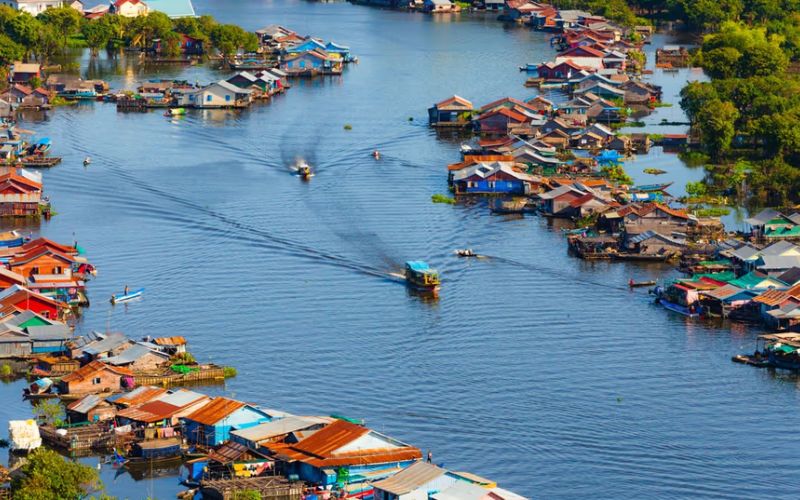 Visiter le Tonlé Sap : immersion dans le plus grand lac d’Asie du Sud-Est