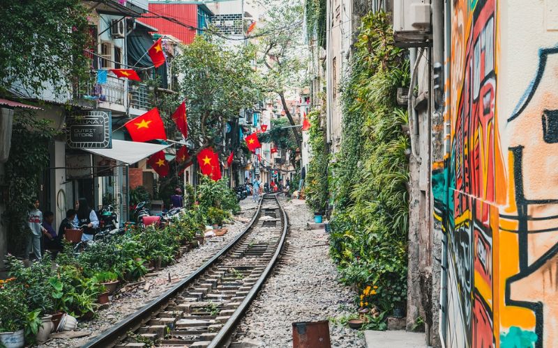 La rue du train &agrave; Hano&iuml;