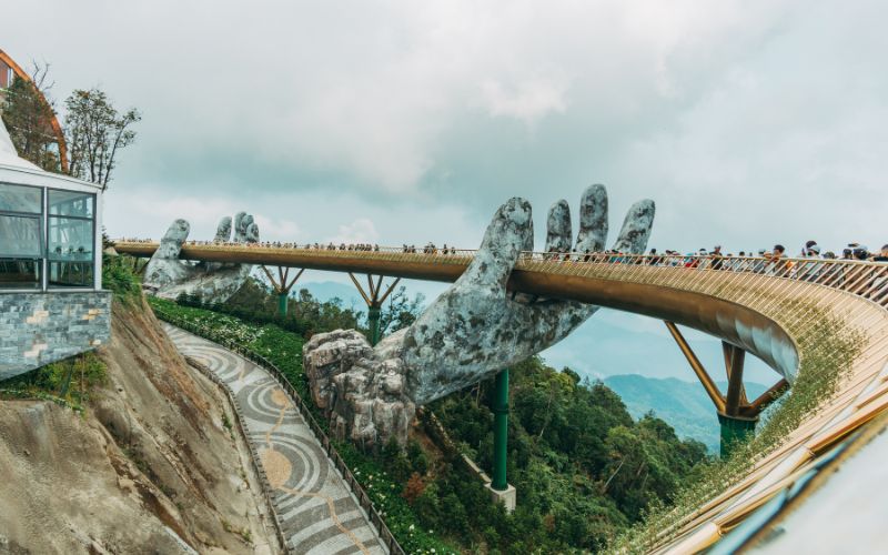 Golden bridge 