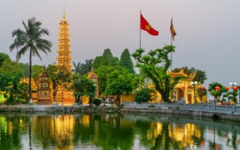 La pagoda di Tran Quoc: un viaggio nell'anima di Hanoi