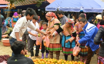 Bac Ha: Scoprite il mercato di Bac Ha, un'esperienza culturale autentica nel Vietnam del Nord