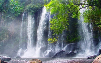 Trekking au Phnom Kulen : cascades sacrées, lingas sculptés et temples cachés