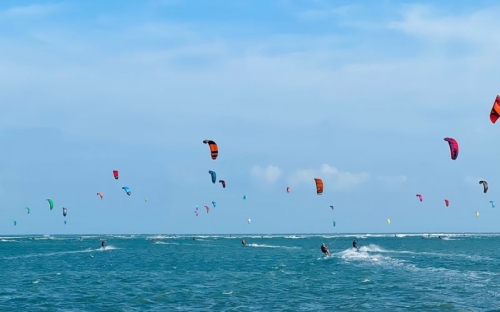 Kitesurf à Mui Ne : le guide de la capitale du vent au Vietnam